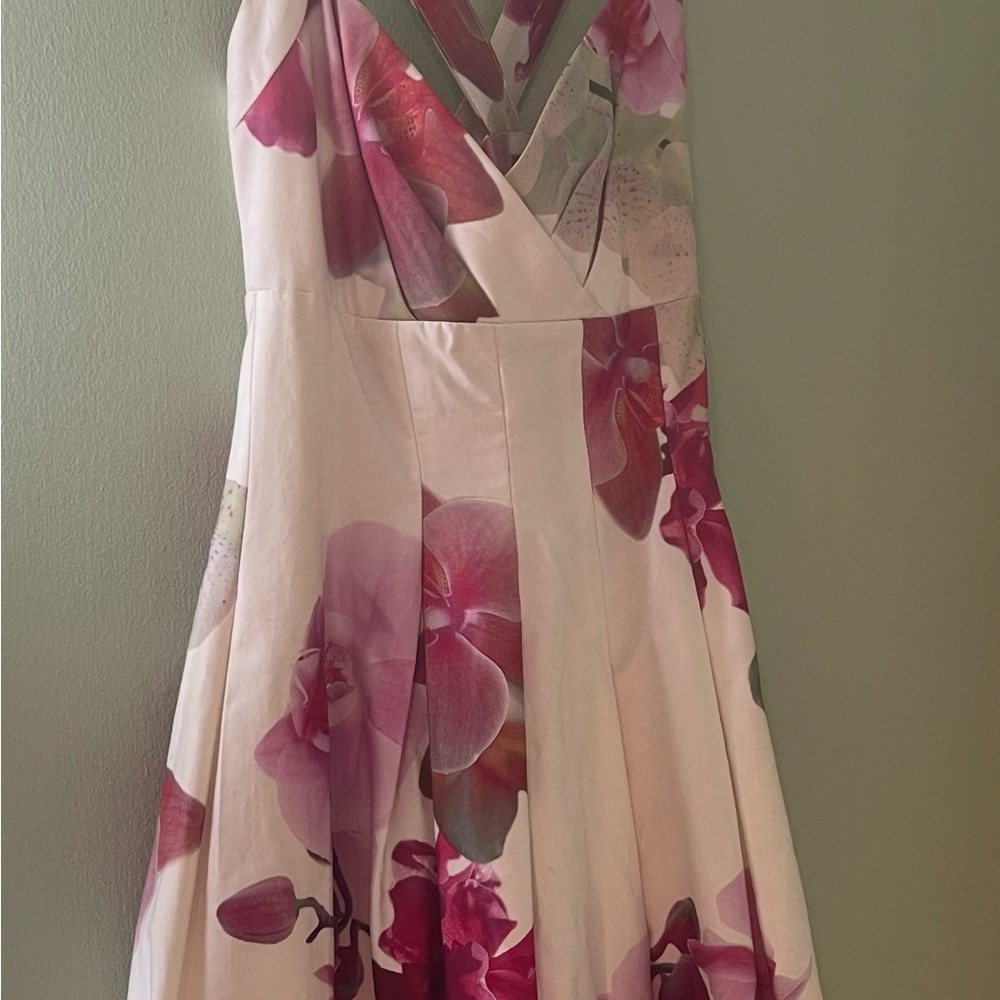 Like New Karl Lagerfeld Floral Sleeveless Dress